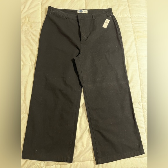 Old Navy Pants - Black Woman’s Old Navy Wide- Leg Pants size 16 reg